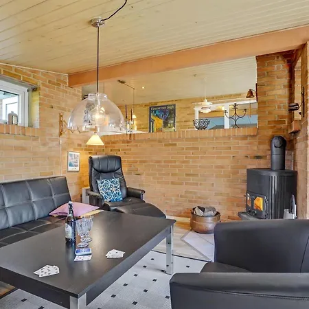 Feriehus Svane - 1-2km From The Sea By Interhome *