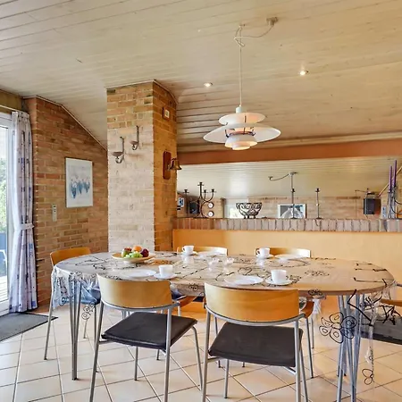 Svane - 1-2km From The Sea By Interhome