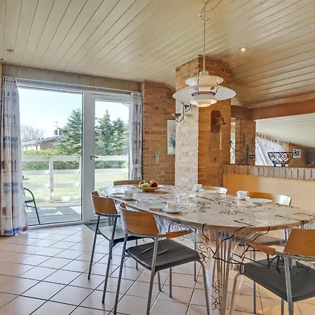 Feriehus Svane - 1-2km From The Sea By Interhome