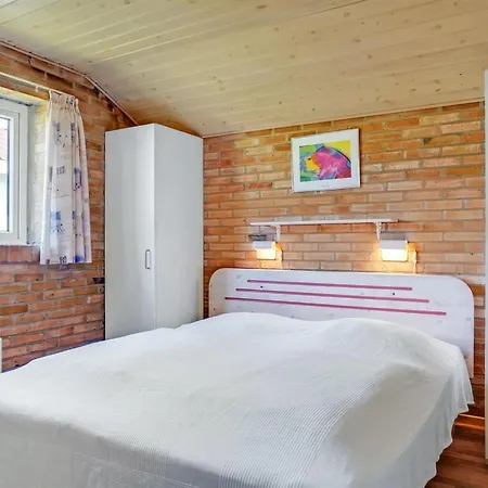 Feriehus Svane - 1-2km From The Sea By Interhome