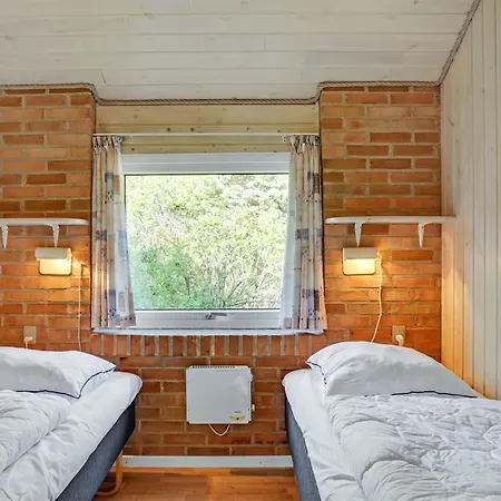 Feriehus Svane - 1-2km From The Sea By Interhome *