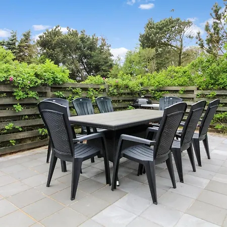 Svane - 1-2km From The Sea By Interhome *