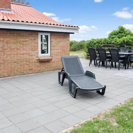 Feriehus Svane - 1-2km From The Sea By Interhome *